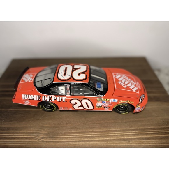Tony Stewart 2007 #20 Home Depot Monte Carlo SS – 1:24 Action Diecast NASCAR - Picture 12 of 12